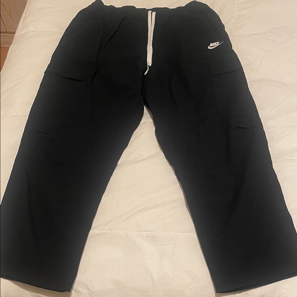 Nike Men's Black Cargo Pants- cotton